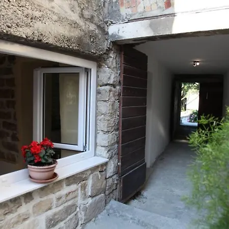 Apartman Matan Apartment *
